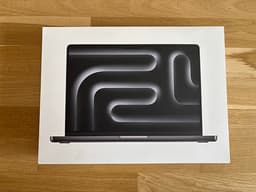 Helt ny MacBook Pro 14” M5, 16GB/1TB – oöppnad