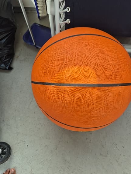 Gröna Lund Loka basketboll orange