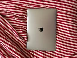Apple MacBook Pro 13” Touch Bar