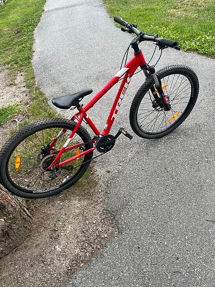 TREK Marlin 5