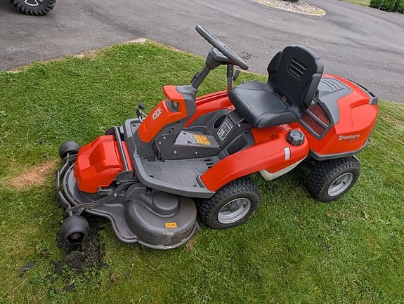 Åkgräsklippare Husqvarna 216T AWD