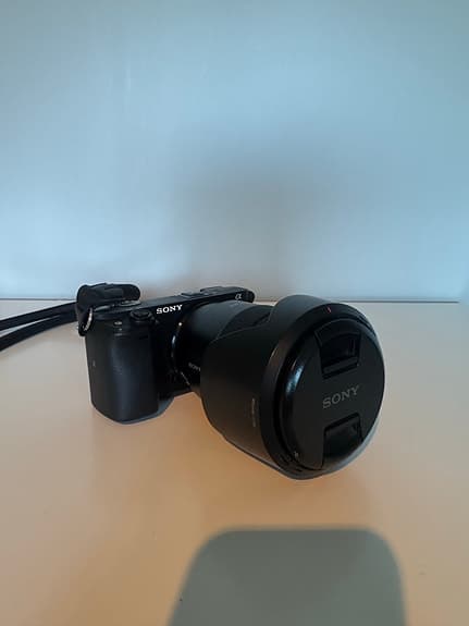 Sony A6300 + Sony E 18-105 f/4 G OSS + 16-50 OSS