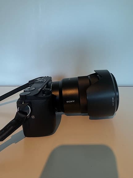 Sony A6300 + Sony E 18-105 f/4 G OSS + 16-50 OSS