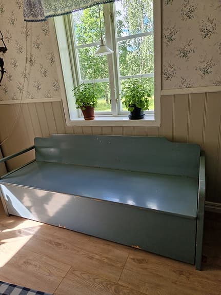 Charmig blå kökssoffa