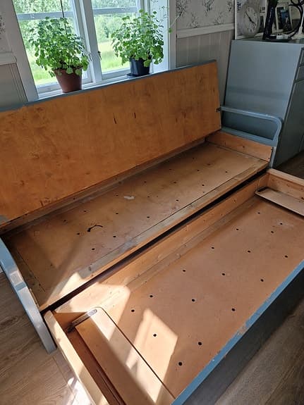 Charmig blå kökssoffa