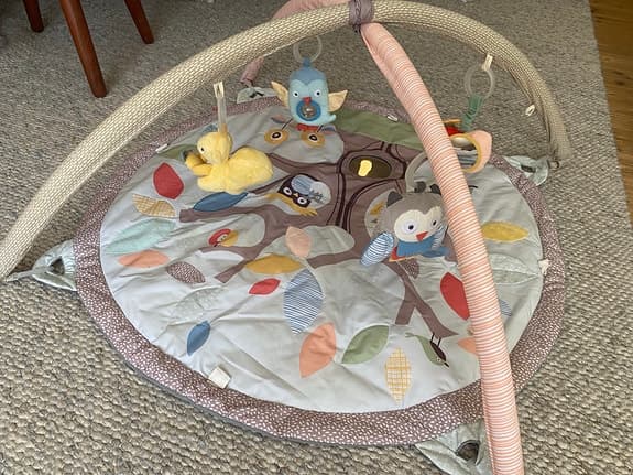 Fint babygym från Skip hop