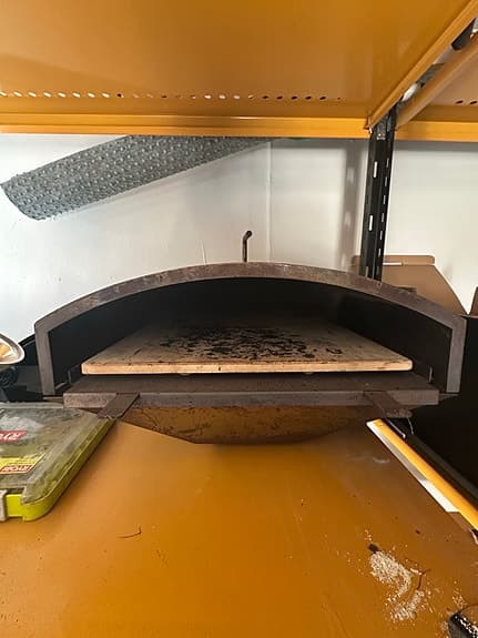 Pizzaugn med pizzasten  pelletgrill GMG
