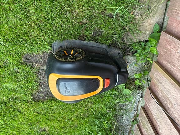 Husqvarna robotgräsklippare McCulloch ROB S600, för 600m2