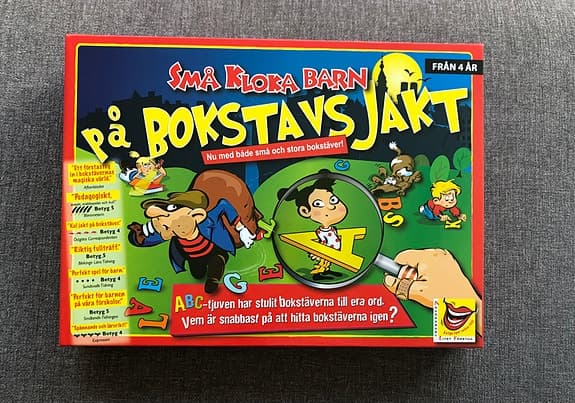 På bokstavsjakt, spel från 4 år