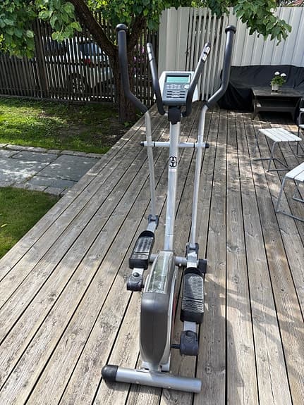 Crosstrainer Extreme Fit CT 619 med display och träningsdator