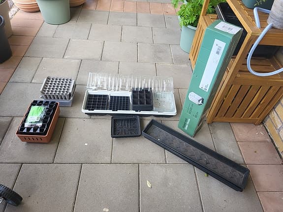 Odlingsgrejer Pluggbox Rootmaster Växthus pallkrage pluggbrätte
