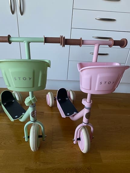 STOY sparkcyklar med korg