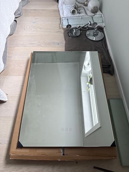Helt ny (i förpackning)- Badrumsspegel Koniseur Backlight Imfri m. Touchpanel