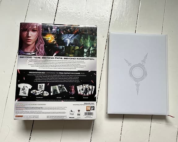 Final Fantasy XIII-2 Crystal Edition + Guidebok