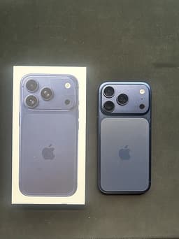 iPhone 17 Pro 256 GB djupblå – 98% batterihälsa