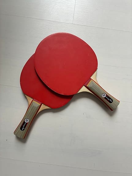 Stiga mini pingisbord med nät och racketar