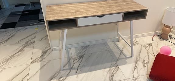 Skrivbord