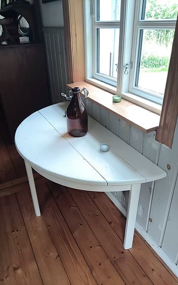 Halvmånebord