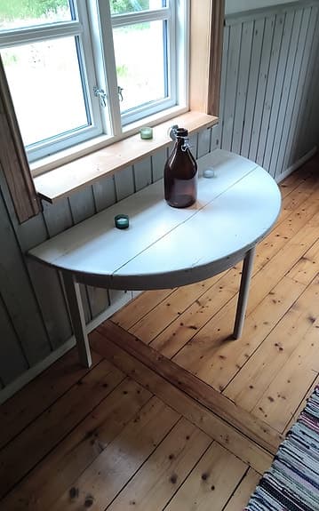 Halvmånebord