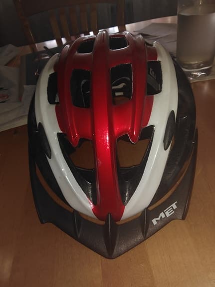 MET A-Tomo cykelhjälm 54–61 cm röd/svart