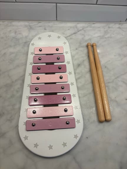 Fisher-Price leksakshund + BRIO-bilar,  xylofon, mm.