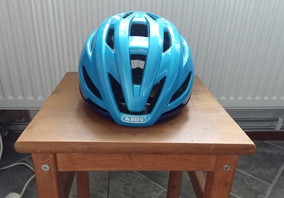 cykel hjälm Abus M