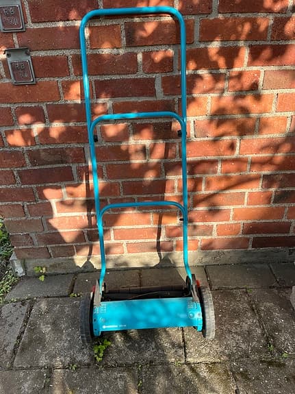 Gardena Gräsklippare Mycket lätthanterlig, Väldigt fint skick