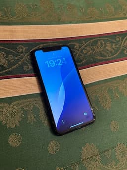 Apple iPhone XR 64GB svart mobil