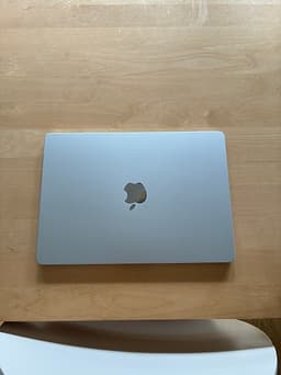 Apple MacBook Air 13" M2 8GB silver laptop