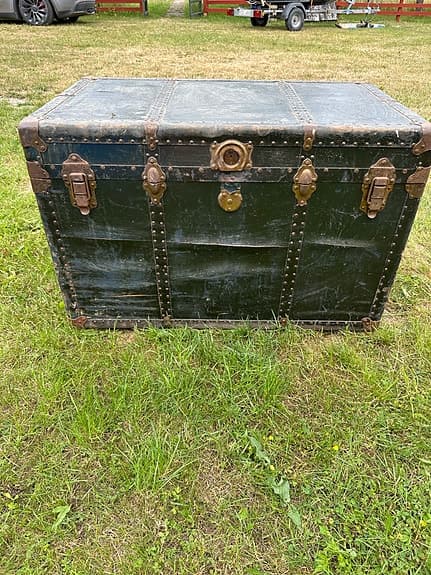 Gammal kista koffert trunk Swedish American Line