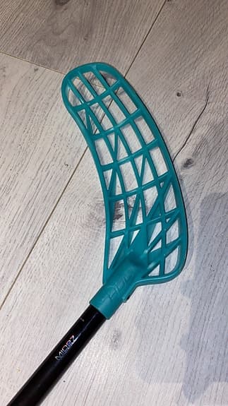 Unihoc innebandyklubba turkos blad