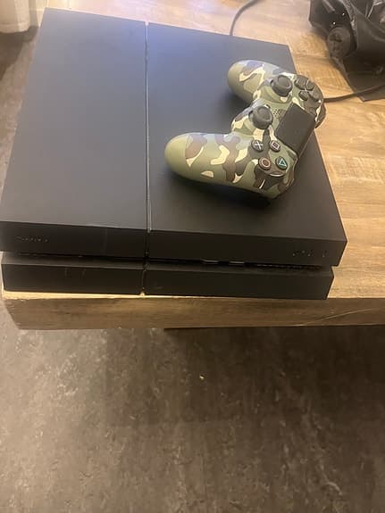 Sony PlayStation 4 spelkonsol svart