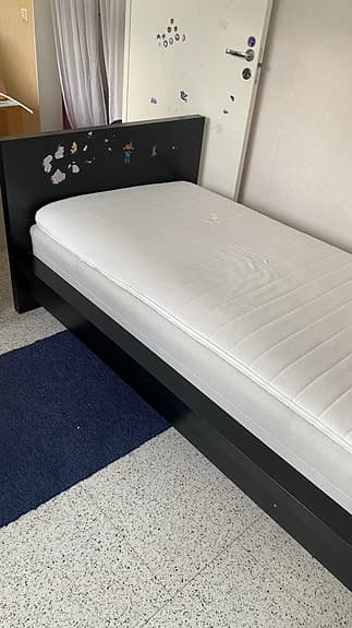 Malm Junior säng IKEA