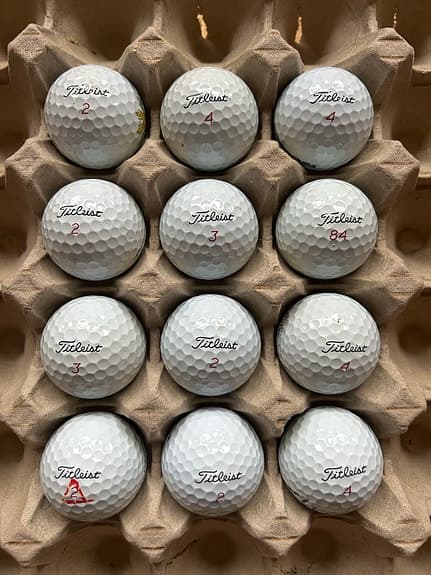 TaylorMade, Titleist och Callaway golfbollar blandade modeller