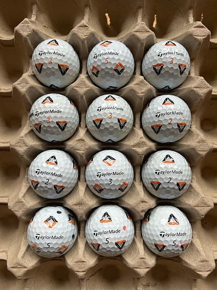 TaylorMade, Titleist och Callaway golfbollar blandade modeller