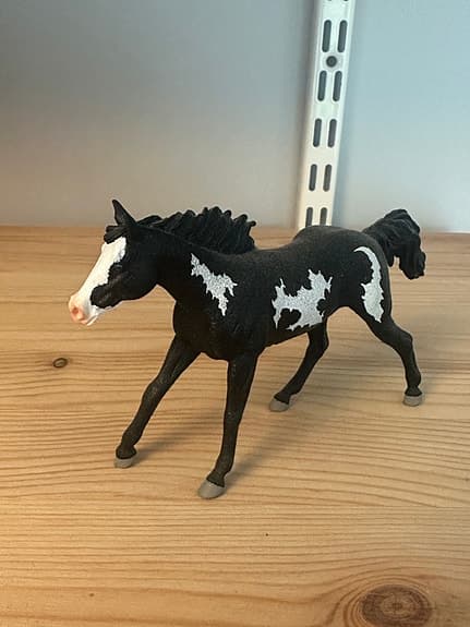 1 Schleich häst