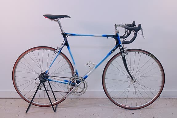 Géliano Aero cykel med Campagnolo komponenter & Columbus specialformade SLX rör.