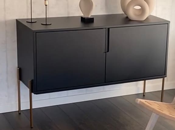 ZOLLIKON Byrå 124 cm – svart med guldfärgade ben
