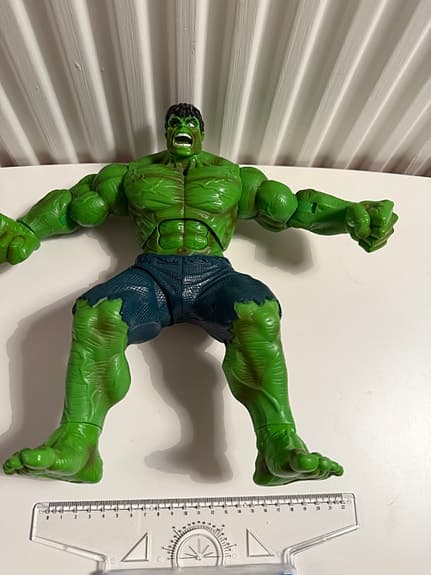 Marvel Hulk Actionfigur Hasbro 2008 Ljud & Lysande Ögon