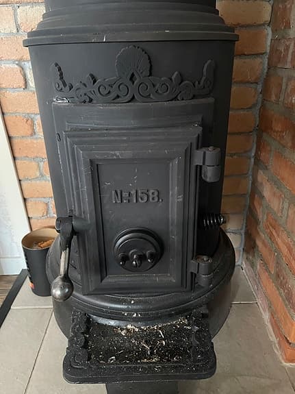 Jøtul Bærum N°158 gjutjärnskamin svart