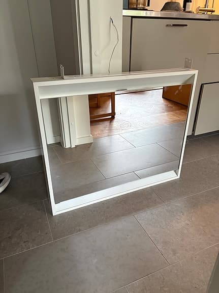 Svedbergs Okl LED spegel med belysning vit