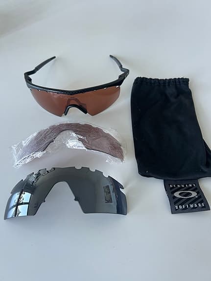 Oakley sportglasögon med utbytbara linser