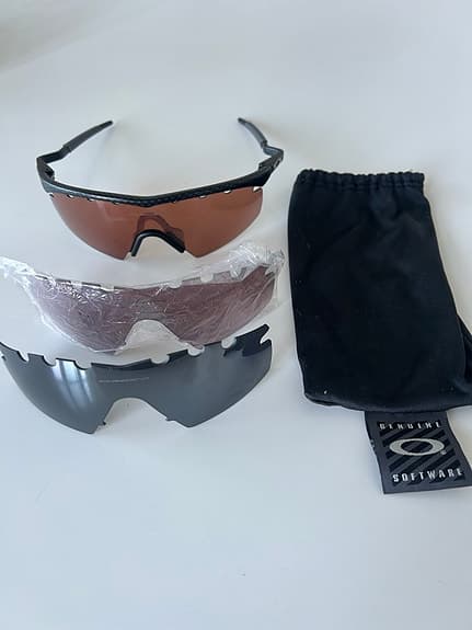 Oakley sportglasögon med utbytbara linser