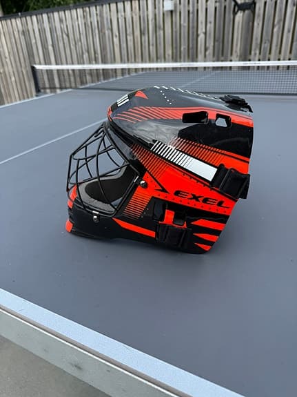 Exel innebandy målvaktshjälm svart/röd