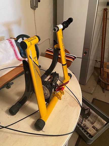 Elite cykeltrainer gul