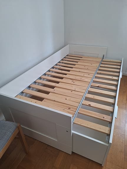 IKEA utdragbar dagbädd med förvaring vit