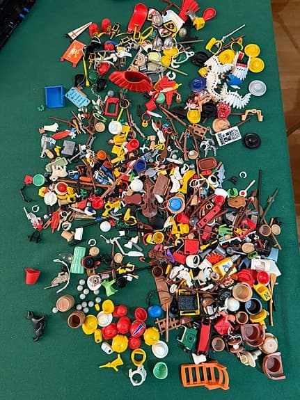 Stor samling Playmobil riddarborg, skepp, sheriffkontor  etc+ figurer o delar