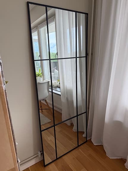 Mio spegel med svart spröjs 3stycken