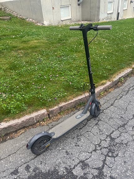 E-Wheels E2S V2 elsparkcykel svart/grå