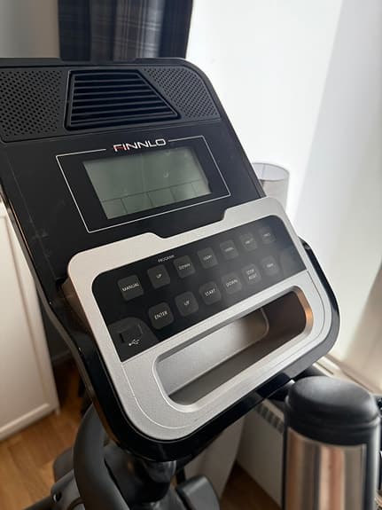 Finnlo Crosstrainer Ellypsis E3000 med träningsdator
